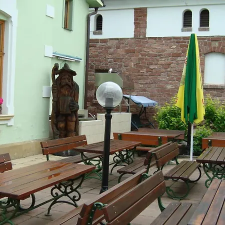 Krakonos Отель Трутнов